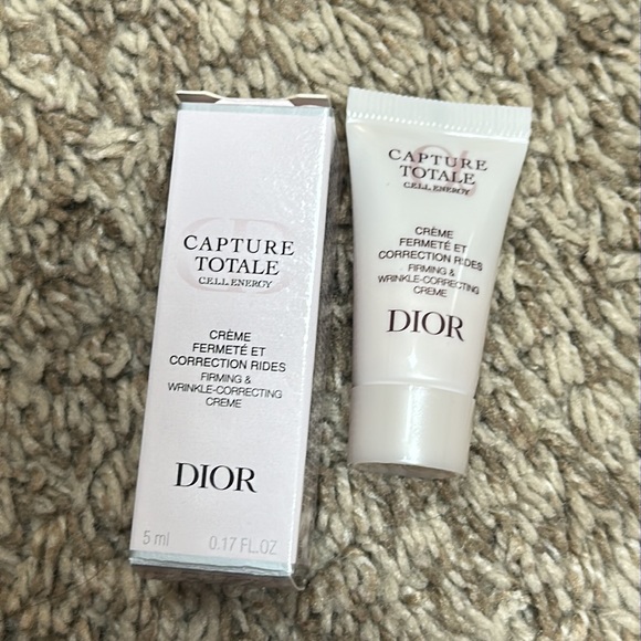 BRAND NEW DIOR BEAUTY MINI SETS 👄 - Picture 5 of 7